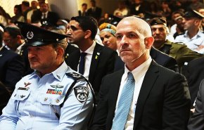 حكومة نتنياهو بصدد إقالة رئيس الشاباك وتصف أمن الكيان بالخطير