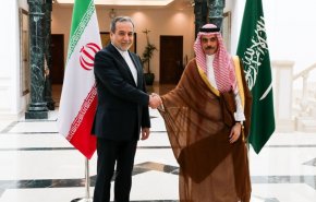عراقچی با وزیر خارجه عربستان سعودی دیدار کرد