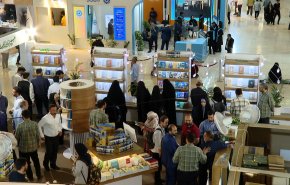 دبلوماسية ثقافية نشطة يشهدها معرض طهران الدولي للكتاب + فيديو