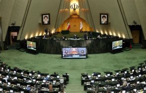 نواب إيرانيون يصدرون بيانًا حول المفاوضات الإيرانية الأمريكية