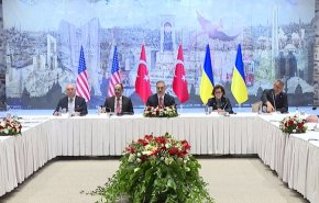 بدء جولة المحادثات التركية الأمريكية الأوكرانية في إسطنبول