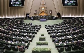 البرلمان الإيراني: أي قرار بريطاني ضد الحرس الثوري سيُقابل برد مماثل