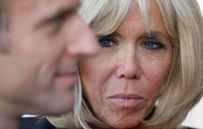  «ماکرون» رئیس جمهور فرانسه از همسرش سیلی خورد+ فیلم