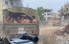 نتنیاهو يتباهى باعتقال آلاف الفلسطينيين في غزة وتصويرهم عراة