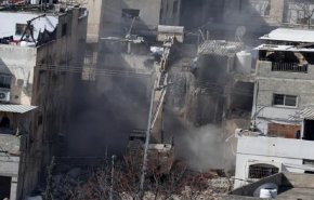 إخطار الاحتلال بهدم 58 مبنى سكنيا في مخيم طولكرم
