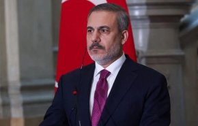 تركيا تعرض استضافة لقاء ثلاثي بين بوتين وزيلينسكي وترامب
