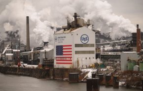 ترامب يرفع الرسوم الجمركية على واردات الصلب إلى 50%
