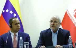 قاليباف من كراكاس: سنتابع قضايا التجارة الحرة والمسائل المصرفية مع فنزويلا