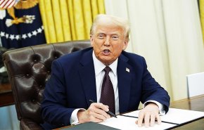 ترامب يمنع منح تأشيرات للطلاب الأجانب الجدد في هارفارد