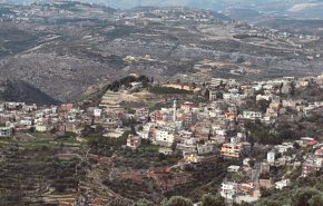 الإحتلال يوجه إنذارا بالإخلاء لسكان قرية عين قانا في جنوب لبنان
