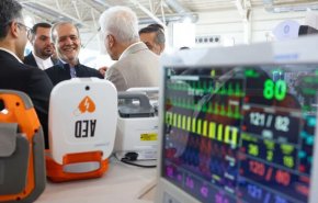 الرئيس بزشكيان: إرادة الشعب الايراني ستمنع تحقيق أهداف العقوبات