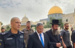 بن غفير يقتحم المسجد الأقصى بحماية مشددة من قوات الاحتلال