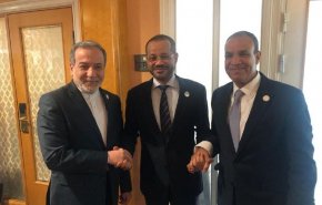 مصر : ندعم المسار التفاوضي بين أميركا وإيران حول البرنامج النووي