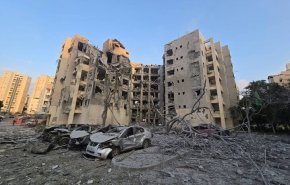 خبير في الشؤون الصهيونية: الهجمات الإيرانية اليوم کانت استثنائية