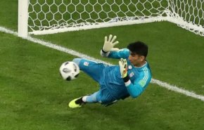 حارس المنتخب الايراني مرشح لجائزة أفضل حارس مرمى في آسيا