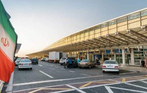 بعد توقف دام 20 يوما.. هبوط أول رحلة دولية في مطار الإمام الخميني بطهران