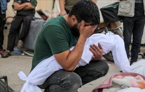 بالفيديو.. مجزرة بحق نساء وأطفال أثناء استلامهم مكملات غذائية بدير البلح