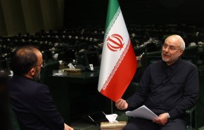 قاليباف: قائد الثورة حضر في غرفة العمليات واعطى التوجيهات للقادة