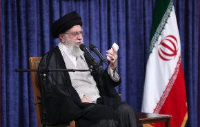 رهبر انقلاب: خداوند نصرت ملت ایران را تضمین کرده است/ مهمترین وظیفه، حفظ اراده و اتحاد عظیم ملی است