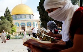 حماس تدعو للرباط بالأقصى وحمايته من هجمات المستوطنين الوحشية