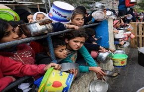 شاهد.. في غزة: 17ألف طفل يعانون من سوء تغذية حاد ومئات مهددون بالموت! 