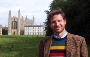 جامعة أمريكية تفصل أستاذها بسبب تغريدة حول إيران!