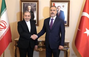 عراقچی و فیدان درباره ازسرگیری مذاکرات هسته‌ای در استانبول رایزنی کردند