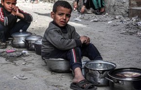 حماس: إنزال بعض المساعدات جوا خدعة لذرالرماد في العيون