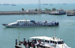 بدء نقل الزوار الايرانيين عن طريق الموانئ البحرية