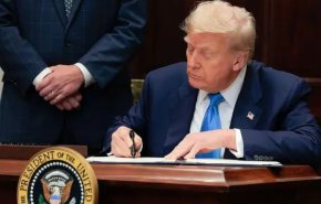 ترامب يأمر بنشر غواصتين نوويتين قرب روسيا
