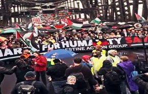 'تل ابيب' تهاجم مظاهرة حاشدة في 'سيدني' طالبت بوقف إبادة غزة 