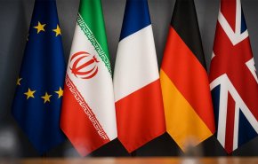 طهران تحذر الترويكا الأوروبية من استغلال آلية الزناد وتؤكد على التخصيب