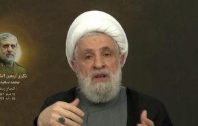 شیخ نعیم قاسم: شهید ایزدی عمر خود را در راه خدمت به فلسطین سپری کرد/ تسلیم سلاح مقاومت به توقف تجاوزات منجر نمی‌شود