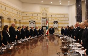 لبنان.. انسحاب الوزراء الشيعة من اجتماع الحكومة عند بدء بحث الورقة الأميركية