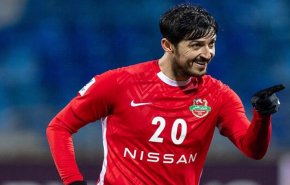 الاعب الايراني سردار أزمون يفوز بالكرة الذهبية الإماراتية