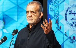 الرئيس بزشكيان: الكيان الصهيوني وداعميه لا يملكون دينا ولا رجولة ولا حرية