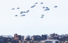 آمار شهدای عملیات فرود هوایی نادرست کمک‌های انسانی در غزه به ۲۳ شهید و ۱۲۴ مجروح افزایش یافت