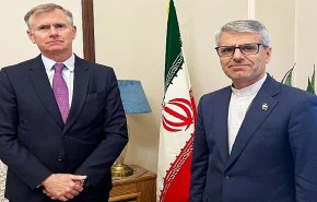 سفير بريطانيا لدى طهران يلتقي المتحدث باسم الخارجية الايرانية