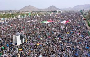 طوفان بشري في مليونية صنعاء لنصرة غزة