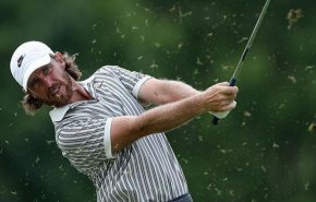 شاهد/ذبابة تساعد لاعب غولف على تحقيق أرباح كبيرة..كيف؟