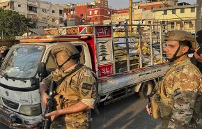 الفصائل الفلسطينية في لبنان تنفي بدء تسليم سلاح المخيمات