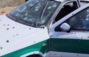 استشهاد 5 من رجال الشرطة بهجوم إرهابي في إيرانشهر+فيديو