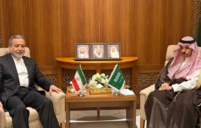 مشاورات بين وزيري الخارجية الايراني والسعودي في جدة