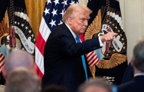 ترامپ در حال بررسی تحریم برخی مقام‌های اتحادیه اروپا است