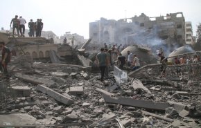 غزة بين قصف يحصد مئات الأرواح يوميا وجوع يفتك بالملايين 