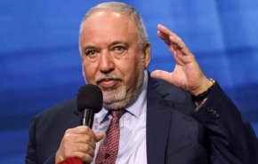 ليبرمان يدعو المعارضة لإجتماع طارئ لتشكيل حكومة بديلة عن نتنياهو