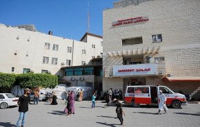 الاحتلال يقصف مستشفى شهداء الأقصى في دير البلح