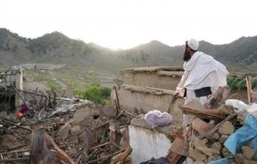 ارتفاع عدد ضحايا زلزال افغانستان إلى800