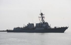 مقاتلتان فنزويليتان تحلقان قرب مدمرة أمريكية قبالة البحر الكاريبي