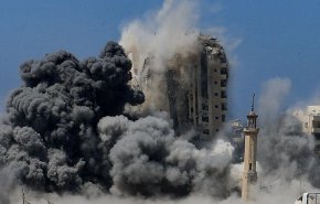 شاهد.. الإحتلال يستهدف برج